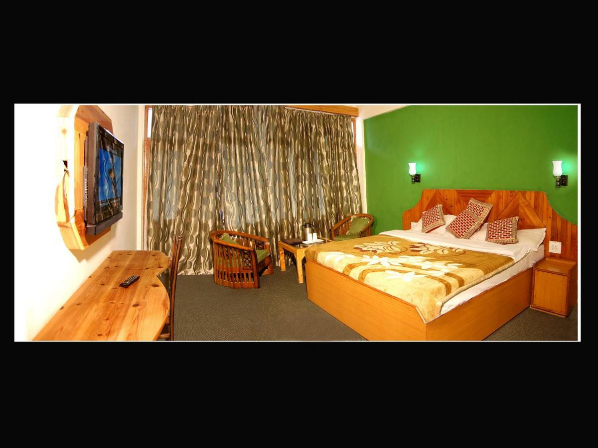 Hotel Nitesh Manali  Luaran gambar